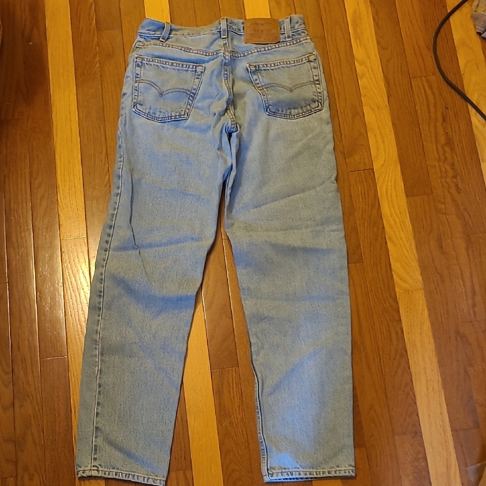 Vintage Levi's 550 Relaxed Fit Light Blue Jeans